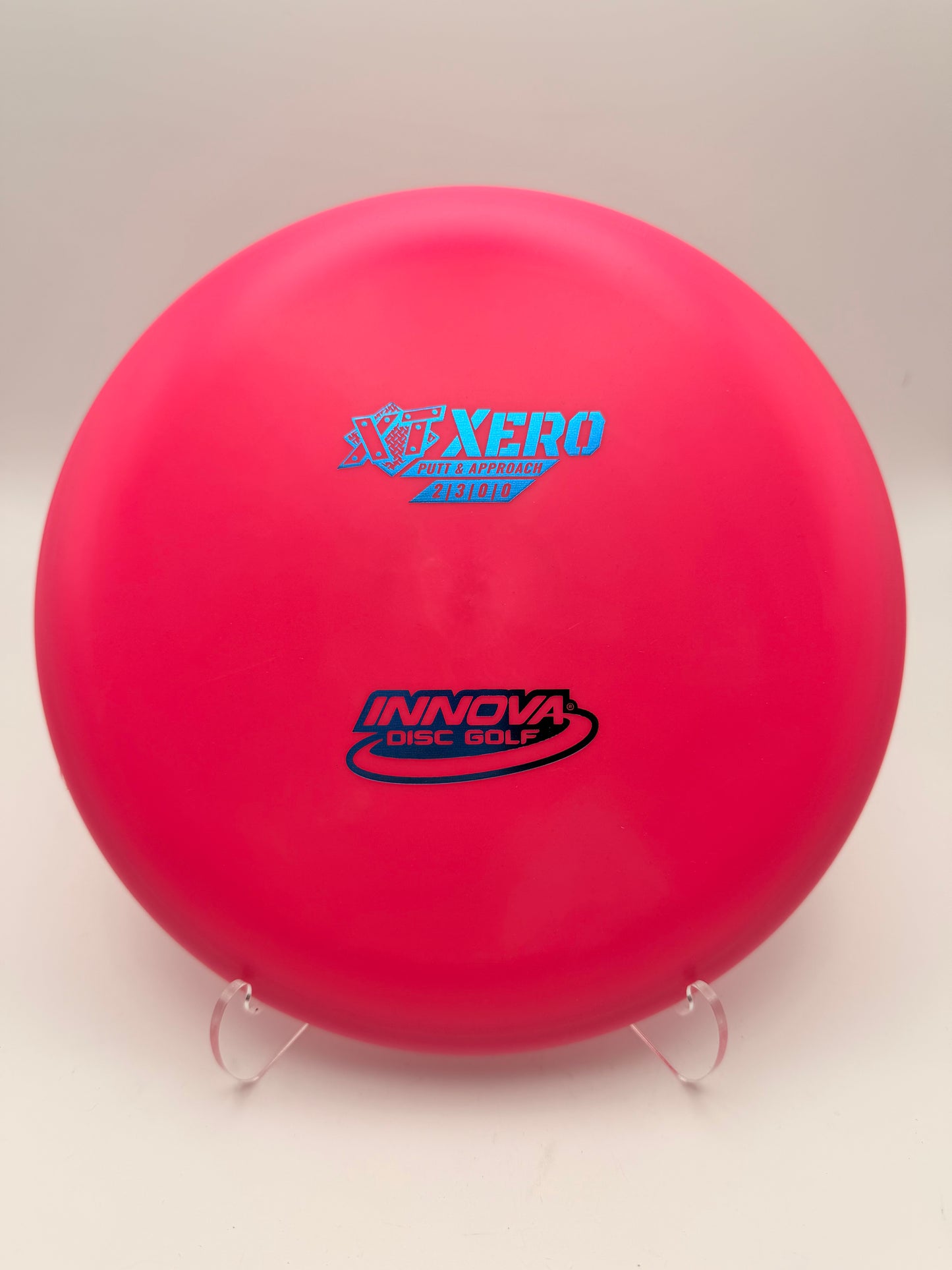 Innova XT Xero Straight Putt and Approach Disc Golf Disc