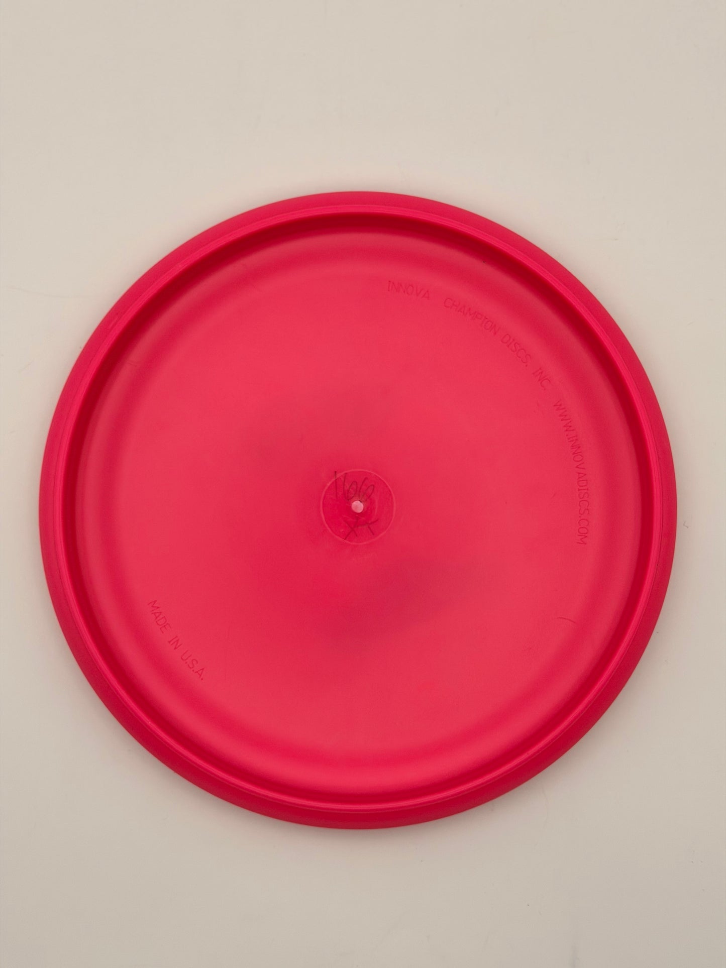 Innova XT Xero Straight Putt and Approach Disc Golf Disc