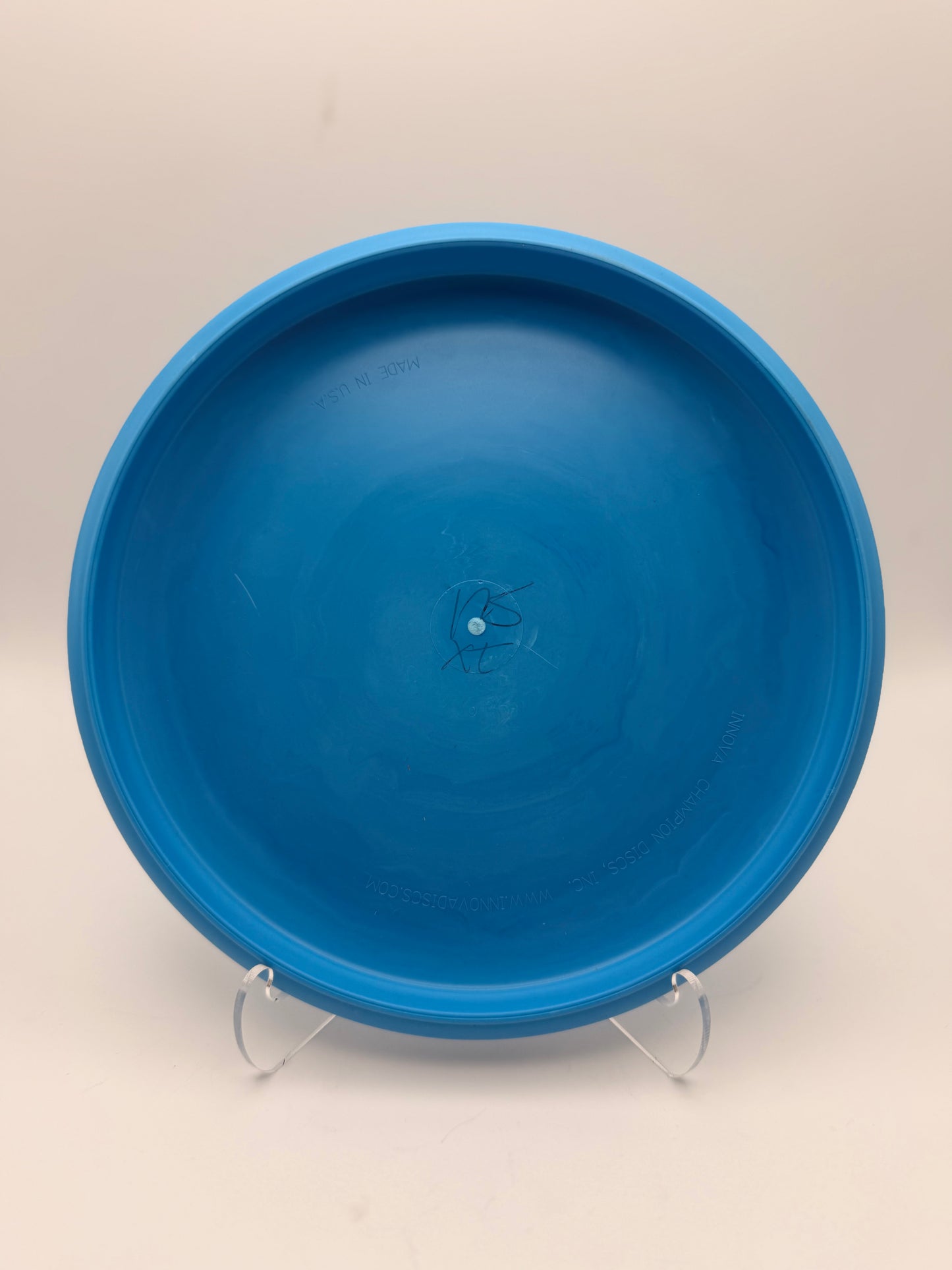Innova XT Xero Straight Putt and Approach Disc Golf Disc