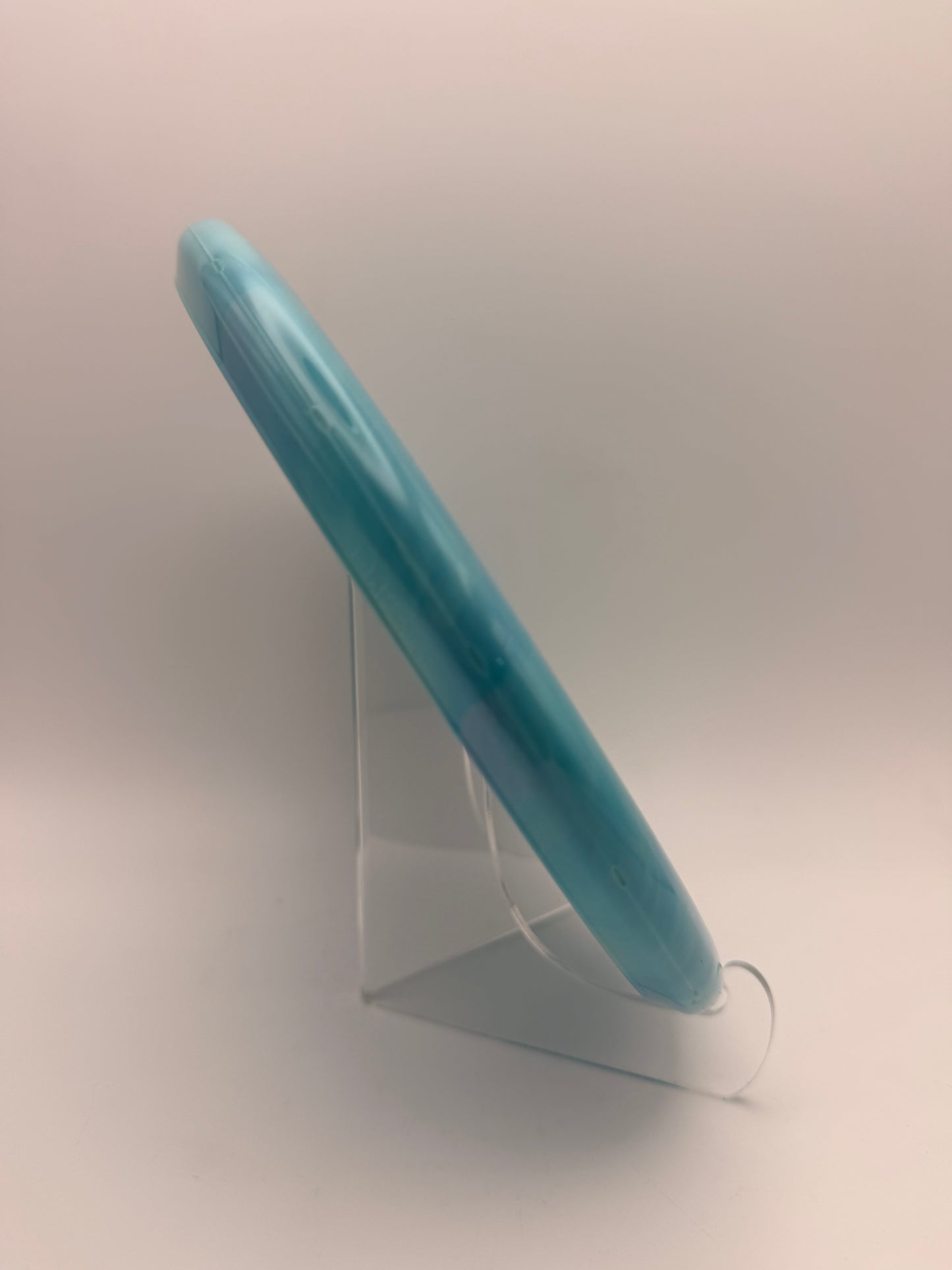Streamline Cosmic Neutron Pilot | Disc Golf Putter & Power Putter