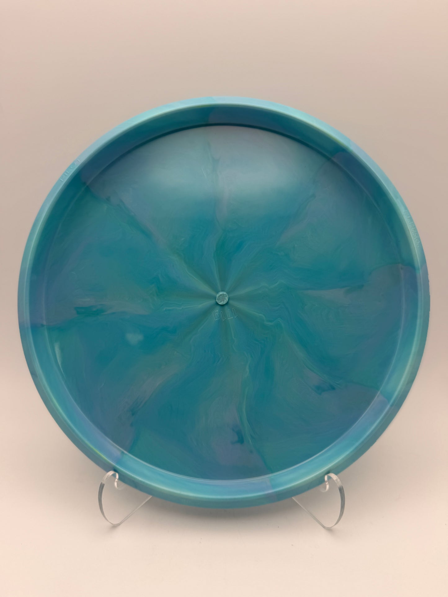 Streamline Cosmic Neutron Pilot | Disc Golf Putter & Power Putter