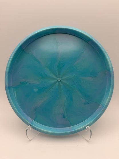 Streamline Cosmic Neutron Pilot | Disc Golf Putter & Power Putter