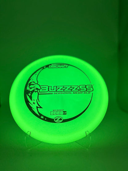 Discraft Mega Glo Z Buzzz SS | Understable Glow Midrange Disc