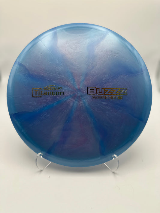 Discraft Titanium Buzzz | Straight Midrange Disc with Swirl Plastic