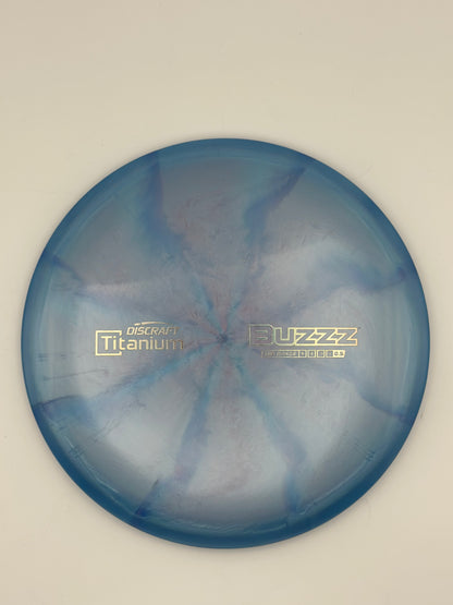 Discraft Titanium Buzzz | Straight Midrange Disc with Swirl Plastic